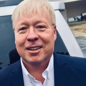 Meet your Posher, Raymond